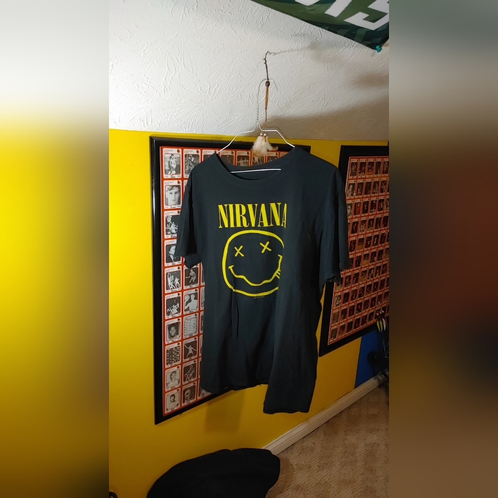 nirvana tshirt